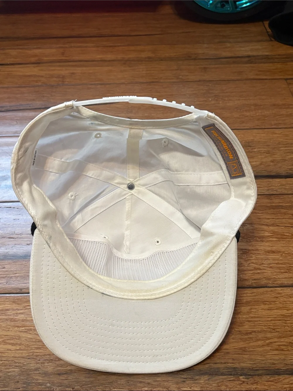 Roger’s Fishing Lure Snapback Hat Robe White Cap Hat